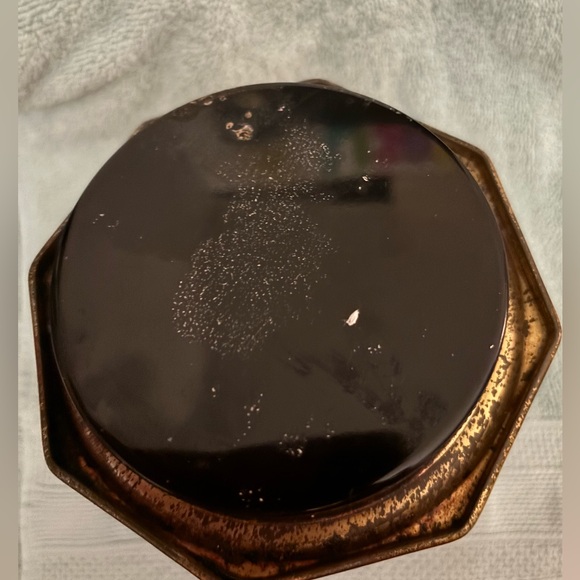 Vintage Octagonal Asian Collectible Screw Top Tin - Picture 4 of 4